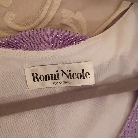 Ronnie Nicole formal - Picture 5 of 6